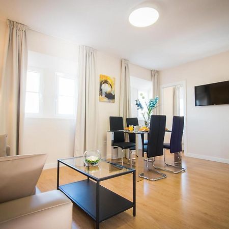 Holidays2Malaga Calle Nueva High Speed Wifi Luaran gambar